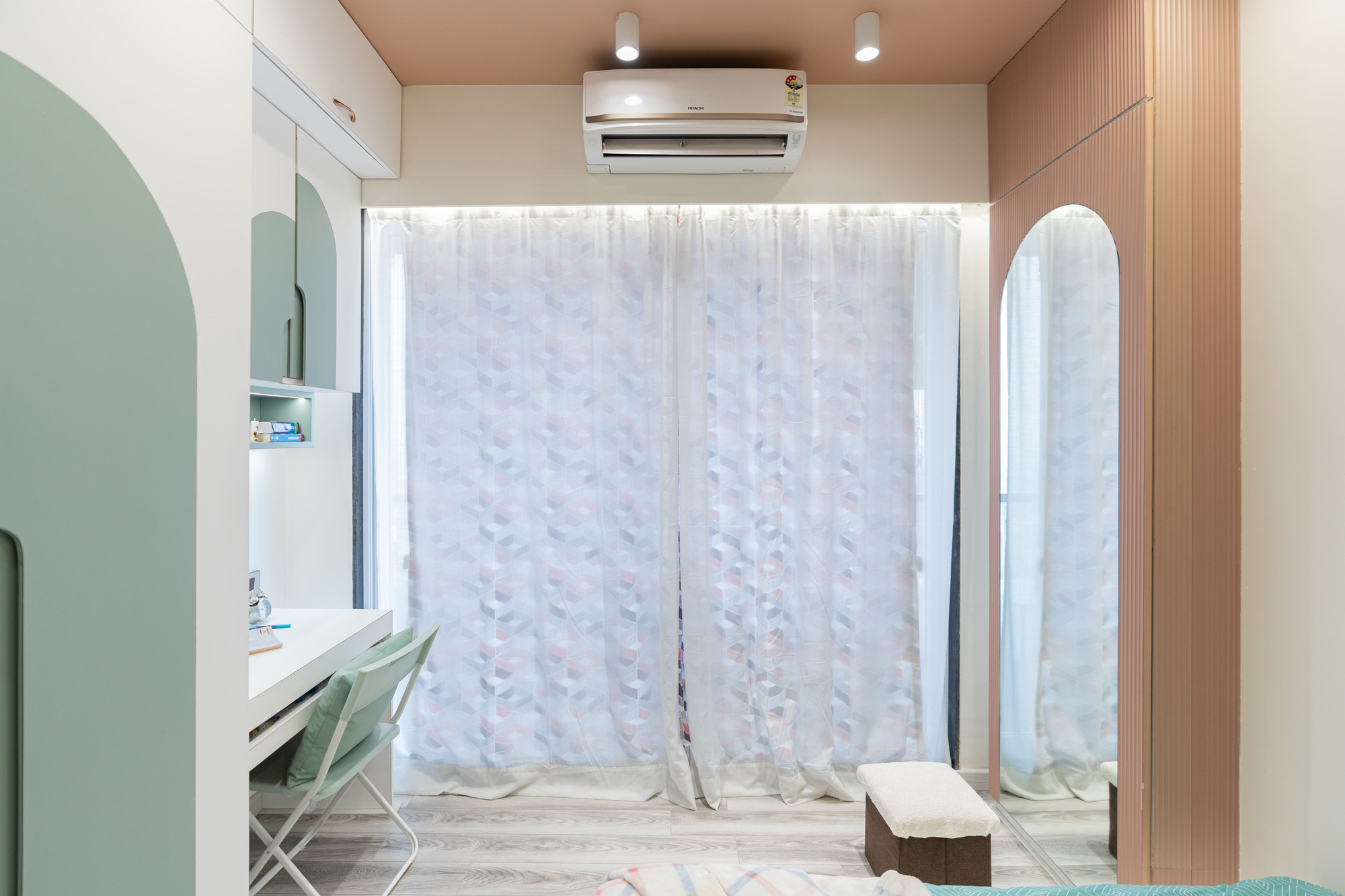 Stylish bedroom interior for urban homes by Indus Studio